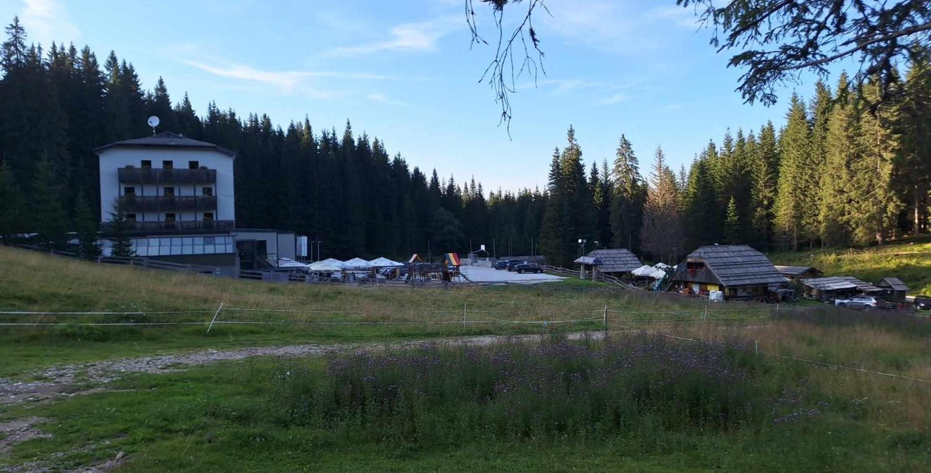 Apartma Anja Zgornje Gorje Exterior foto